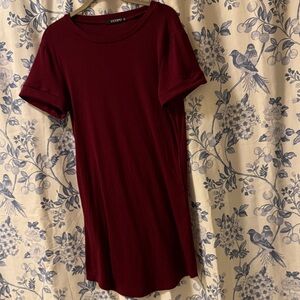 Women's Burgundy Short Sleeve Dress